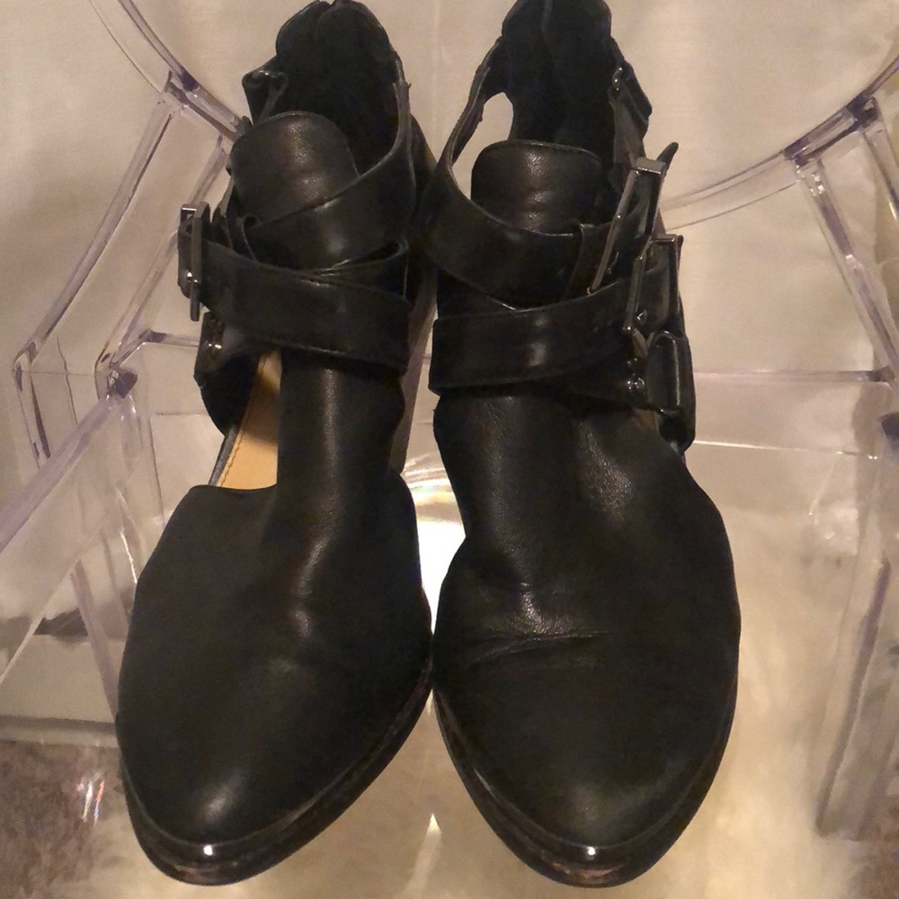 Gianni Bini Booties